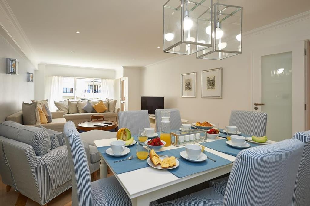 Oceanario 2 Bedroom Apartment - Sea View And Pool Cascais Esterno foto