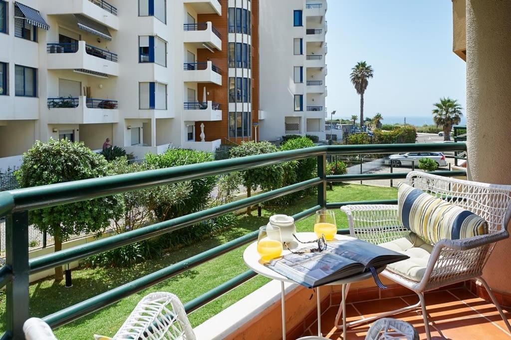 Oceanario 2 Bedroom Apartment - Sea View And Pool Cascais Esterno foto