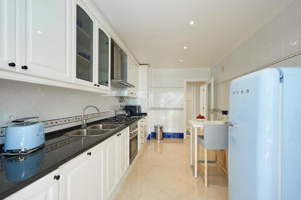 Oceanario 2 Bedroom Apartment - Sea View And Pool Cascais Esterno foto